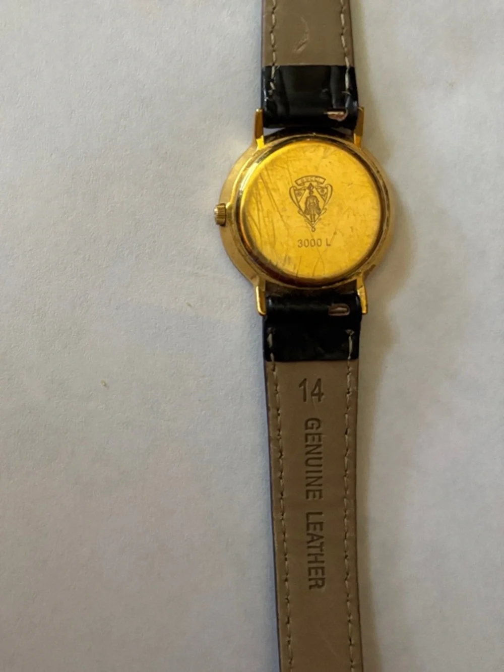 Gucci 3000L Ladies Black Dial,  Gold-Tone Watch